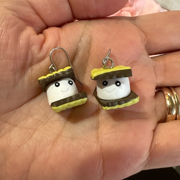 Adorable Marshmallow Sandwich Cookie Dangle Earrings - Picture 2 of 5